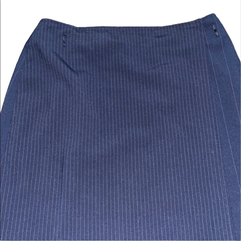 The Limited Stretch women’s navy blue pin stripe wrap skirt with stretch Size 8
